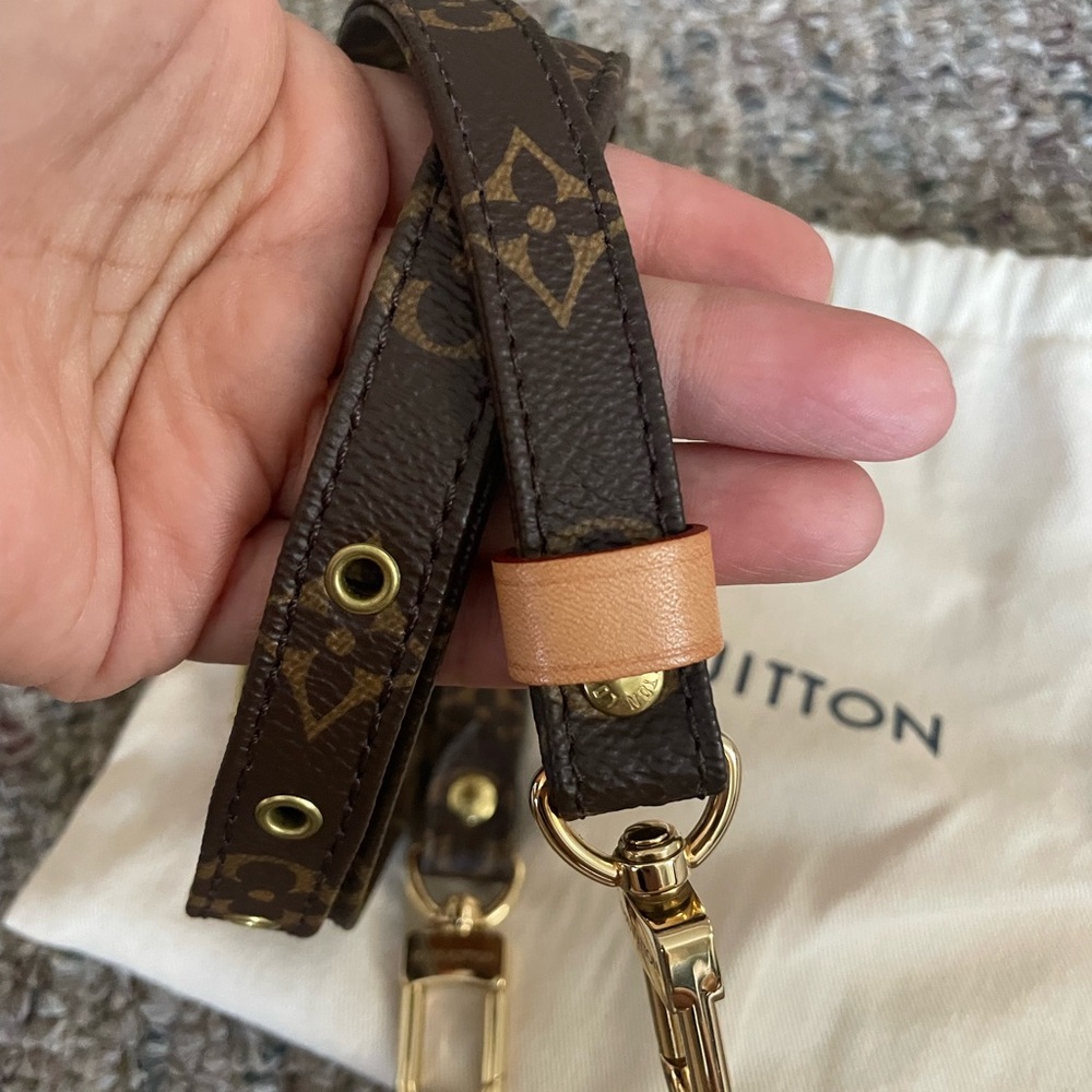 Monogram strap - Picture 6 of 8